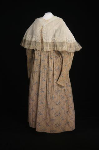 dress from the 1800s